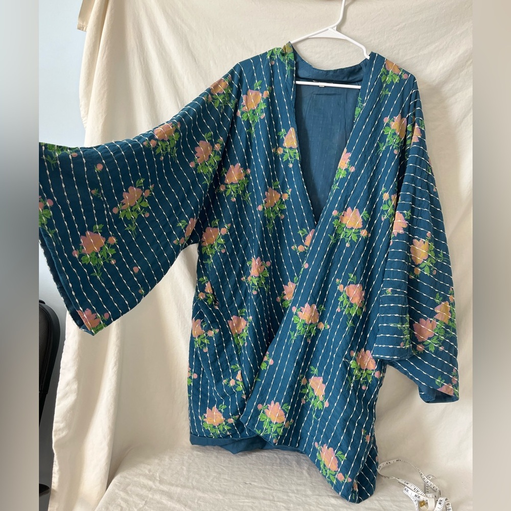 Earthbound trading co. 100% cotton embroidered floral robe style jacket kimono